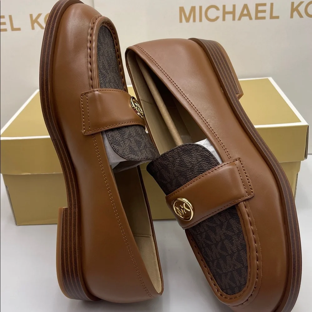 Michael Kors HANNAH LOAFER
FAUX LEATHER
49F5HNFP2L
Brown - Picture 11 of 16